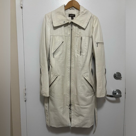 Danier leather white coat - Picture 4 of 4